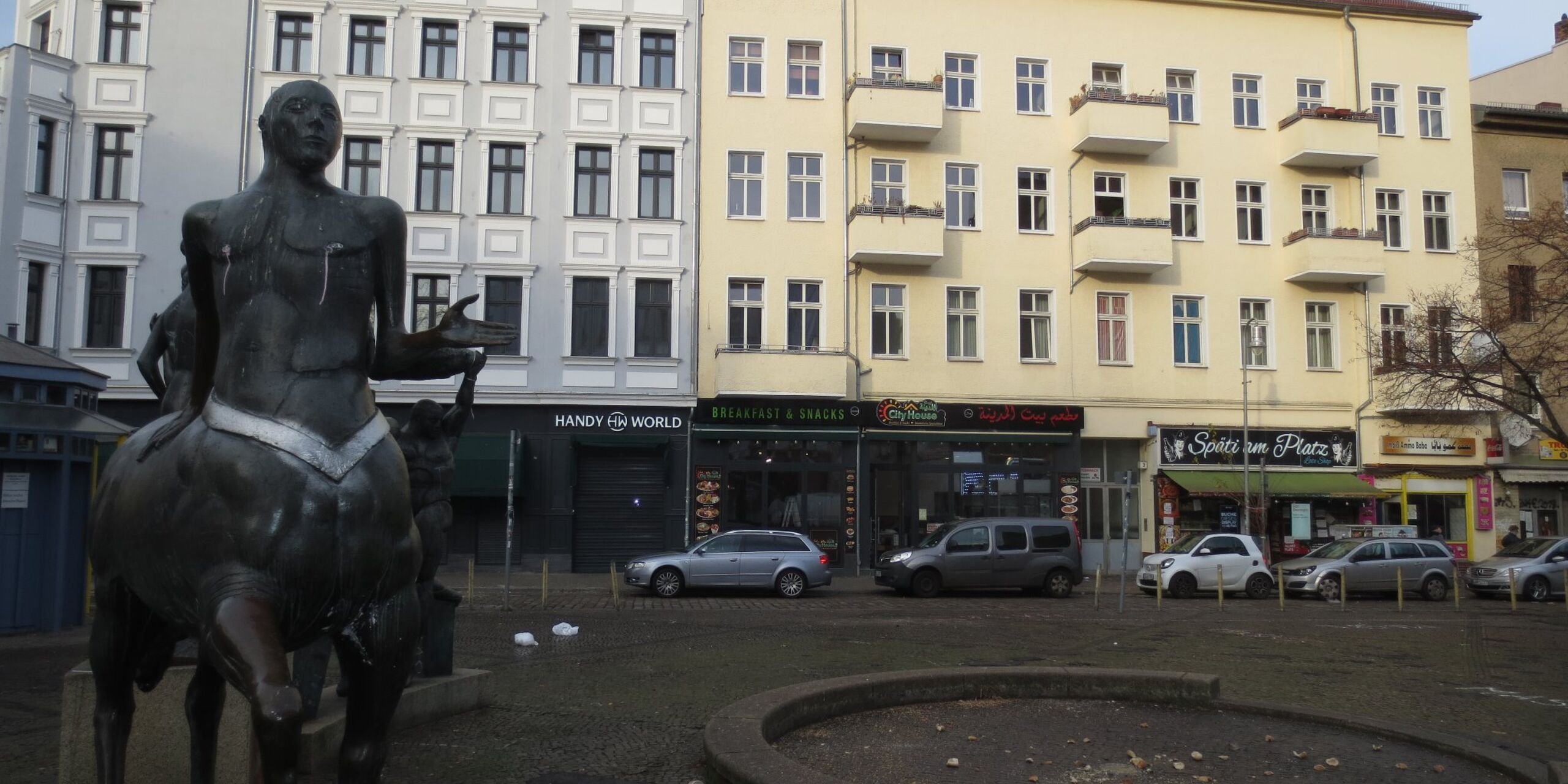 Karl-Marx-Platz 3