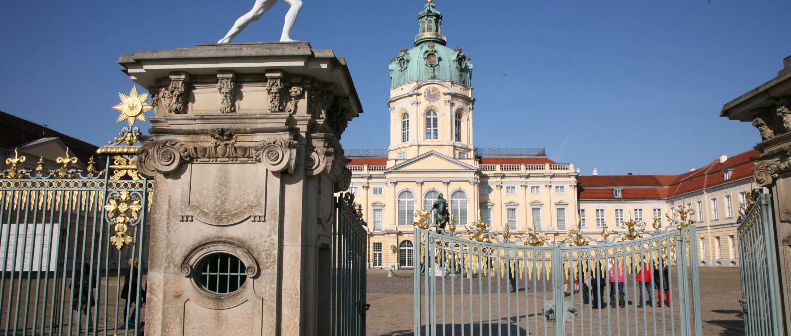 Wohnungen und Ladengeschäfte in Berlin-Charlottenburg