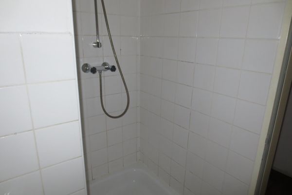 Bad Dusche Cotheniusstrasse 6 Berlin-Prenzlauer Berg