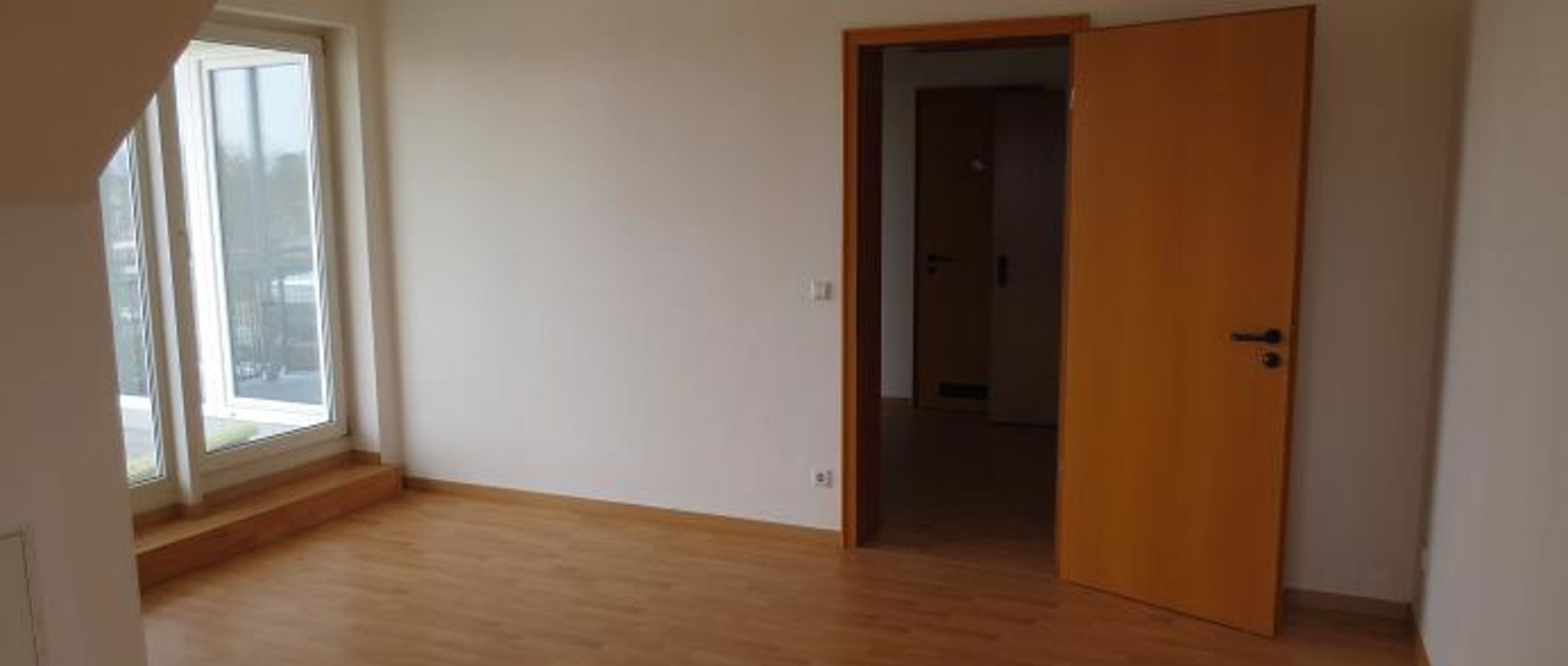 Wohnzimmer Sicht zum Balkon Hultschiner Damm 14/16  Berlin-Mahlsdorf
