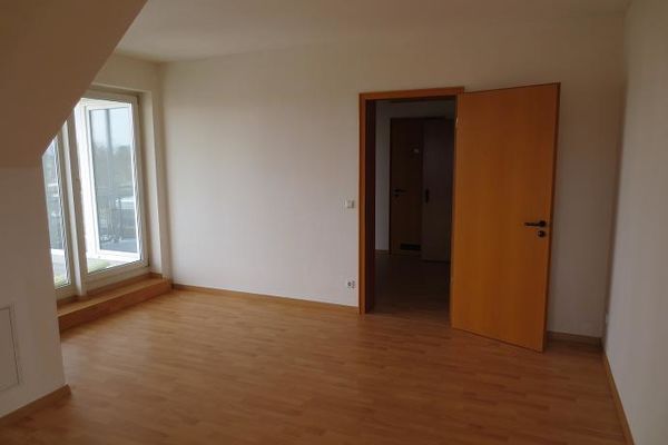 Wohnzimmer Sicht zum Balkon Hultschiner Damm 14/16  Berlin-Mahlsdorf