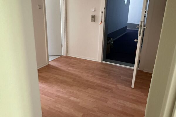 Flur zum Ausgang Neue Kantstr. 25 Berlin Charlottenburg